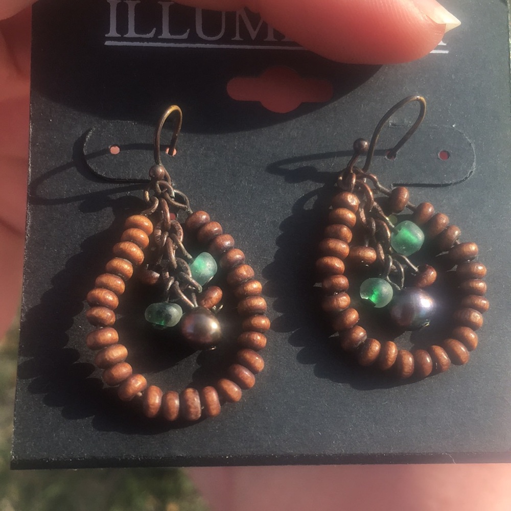 Ethnic wooden freshwater Pearl Pierced earrings